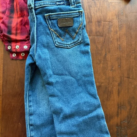 Baby 9-12m WRANGLER EUC Plaid Button-Up onsie and Blue Jeans Set - Picture 2 of 7